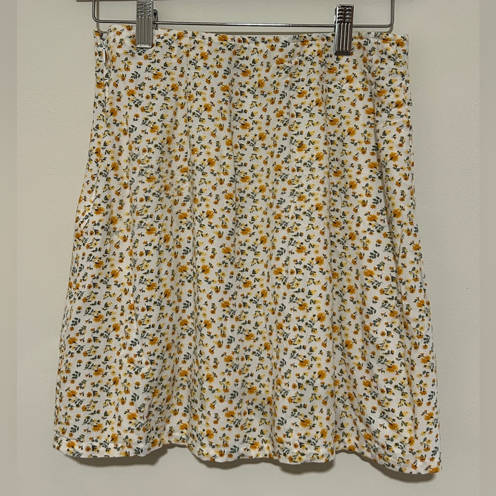 Hollister Yellow and White Floral A-Line Skirt